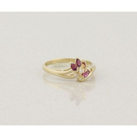 10k Yellow Gold Natural Ruby & Diamond Ring Size 9 1/4 - Picture 4 of 7